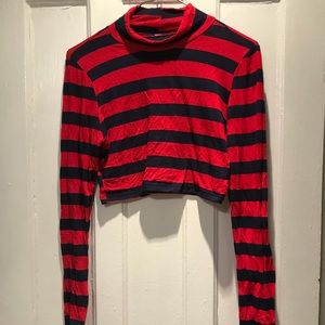 Dark blue and red /stripe /crop top